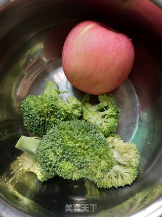 苹果西蓝花猪肝粥(水果花样吃法)的做法步骤:4