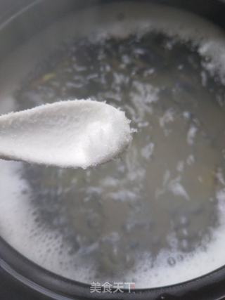 苹果西蓝花猪肝粥(水果花样吃法)的做法步骤:7