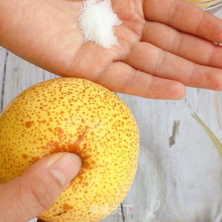 雪梨棒棒糖的做法步骤:2