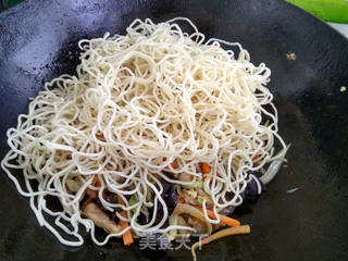 肉丝时蔬炒面的做法步骤:15