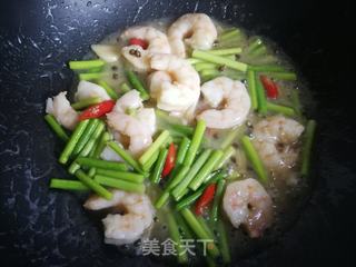 蒜苔炒虾仁的做法步骤:10
