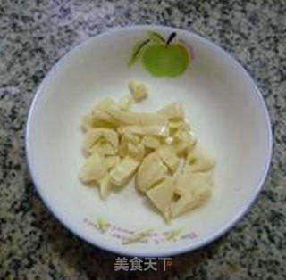 河虾炒生菜的做法步骤：3
