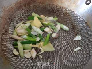 炖冰岛红鱼的做法步骤：3