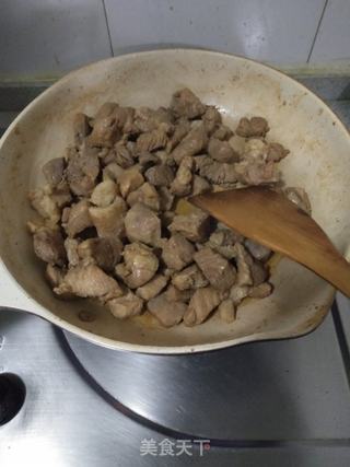 梅花肉炖山药的做法步骤:3