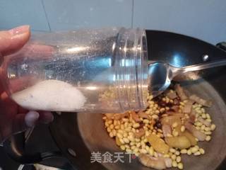 五花肉香焖黄豆的做法步骤:9