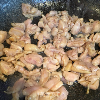 菠萝烩鸡丁的做法步骤:3