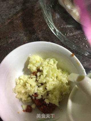 剁椒鱼头拌面的做法步骤:7