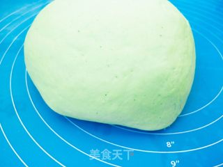 绿玫瑰花馒头的做法步骤：2