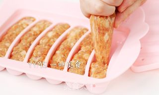 奥尔良虾仁猪肉香肠的做法步骤:5
