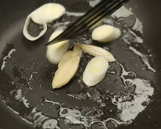 鲫鱼豆腐汤的做法步骤:4