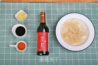 醋泡海蜇头——酸香爽脆的口感太好吃的做法步骤：1