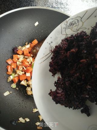 菠萝炒饭的做法步骤:8
