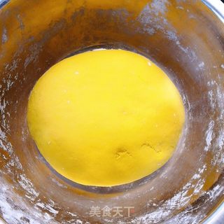 土豆豆沙包的做法步骤:4
