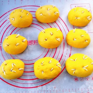 土豆豆沙包的做法步骤:11