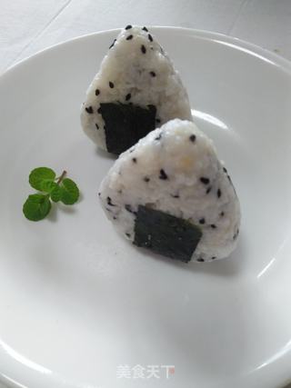 芝麻饭团的做法步骤:11