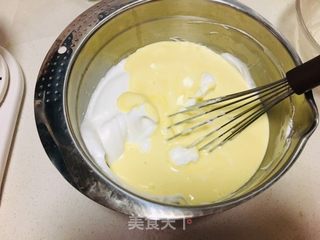 红丝绒旋风卷的做法步骤:6