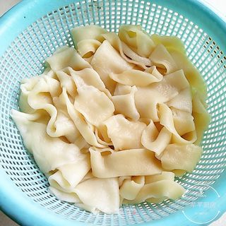 臊子扯面的做法步骤:16