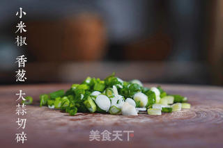 凉拌金针菇的做法步骤：1