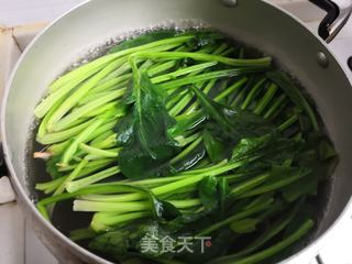 果仁菠菜的做法步骤:7