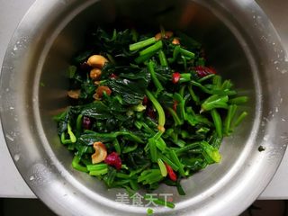 果仁菠菜的做法步骤:15