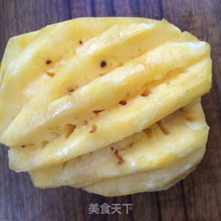 菠萝雪梨汁的做法步骤:2