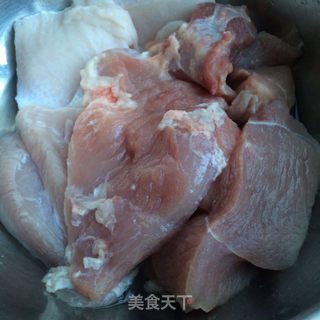 槐花猪肉饺子的做法步骤:3
