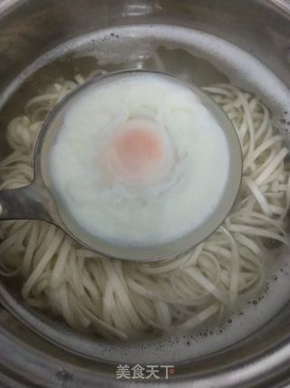 生菜鸡蛋面的做法步骤：3