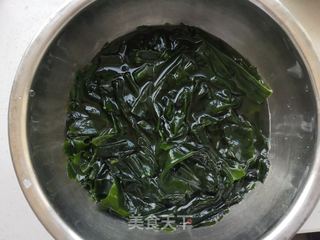 裙带菜豆腐香菇炖鱼尾的做法步骤:7