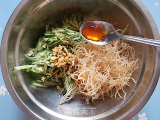 石花菜拌黄瓜的做法步骤:5