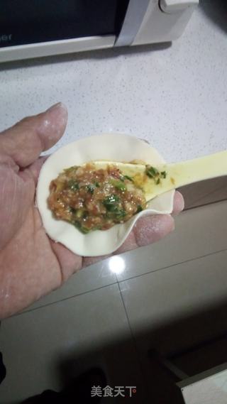 纯猪肉馅大油饺子的做法步骤:14