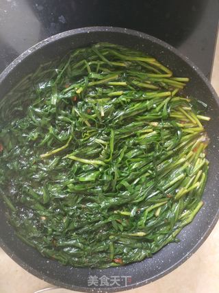 水煮韭菜的做法步骤：4
