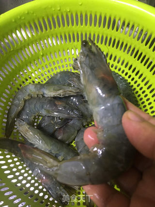 咖喱大虾的做法步骤:2