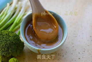 能补钙补铁的芝麻酱拌面的做法步骤:2