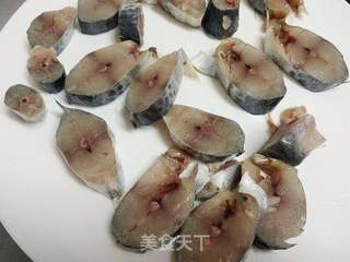 马鲛鱼   （熏鱼）的做法步骤：2