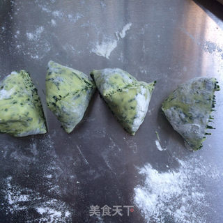 香煎韭菜饼的做法步骤:5