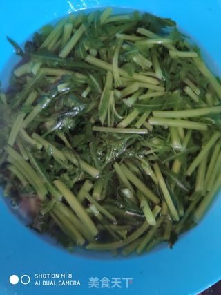 凉菜  茼蒿鸡蛋的做法步骤：5