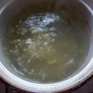 甜美水果粥的做法步骤:2
