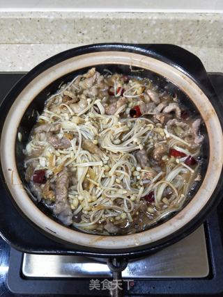 金针菇粉丝煲的做法步骤:6