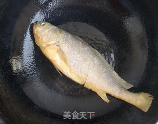 酱烧黄花鱼的做法步骤:3