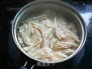 西芹拌腐竹的做法步骤:5