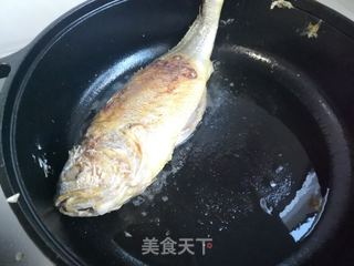 酱焖黄花鱼的做法步骤:4