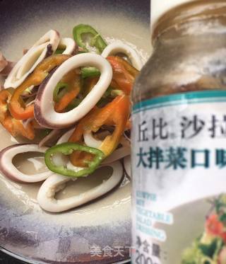 “凉菜”沙拉汁版辣椒拌鱿鱼圈的做法步骤：8