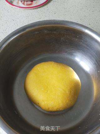 南瓜黄玫瑰的做法步骤:5