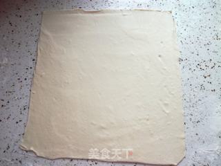 花样面食一一香肠碎花卷的做法步骤:3