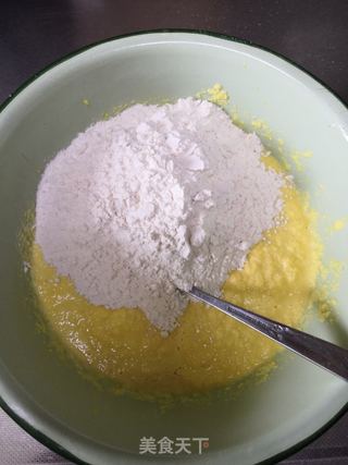 鲜玉米奶香芝麻饼的做法步骤：3