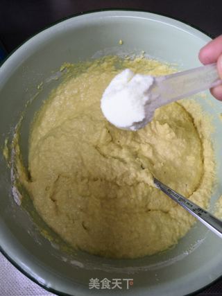 鲜玉米奶香芝麻饼的做法步骤：4