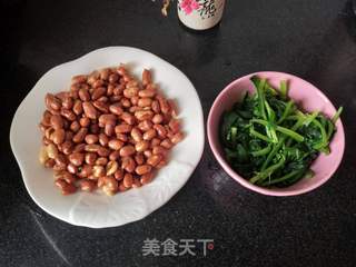 菠菜花生米的做法步骤：3