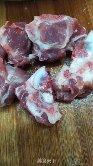 竹荪龙骨汤的做法步骤:4