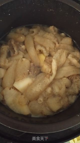 竹荪龙骨汤的做法步骤:7