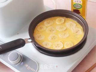 香蕉鸡蛋饼的做法步骤:8